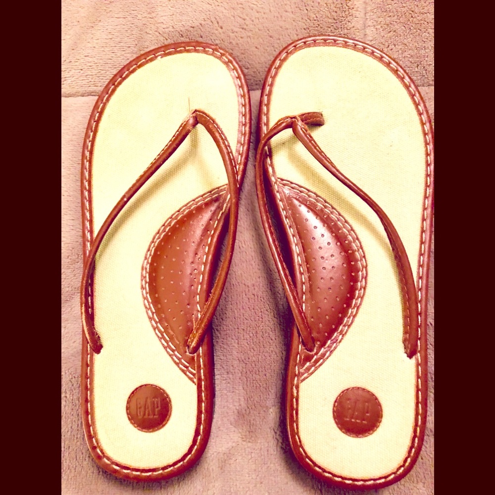GAP Sandals